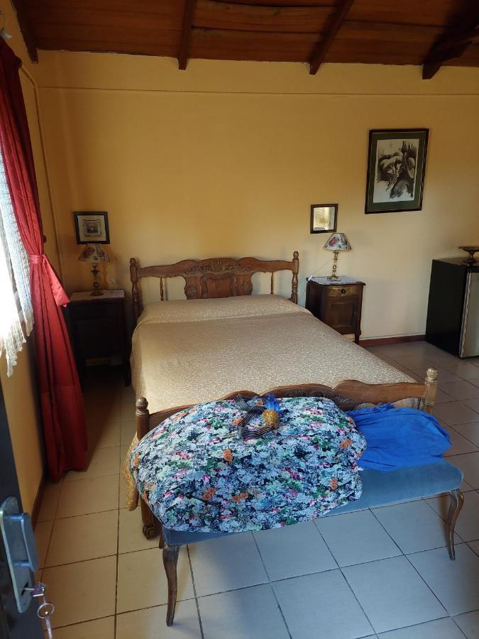 Posada De La Rosarito Hotel Brandsen Bagian luar foto