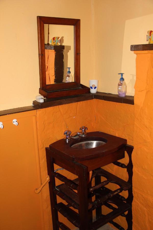 Posada De La Rosarito Hotel Brandsen Bagian luar foto